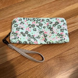 Wristlet